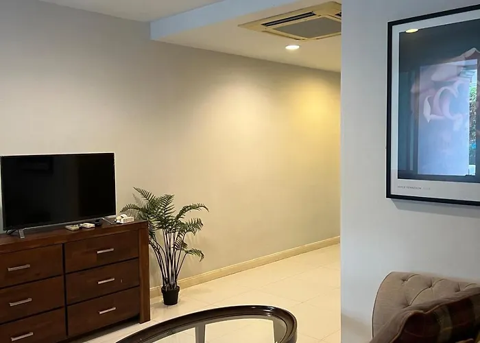 Entire 3bedroom Townhome, Shared Swimming Pool In Sukhumvit, 2943 曼谷