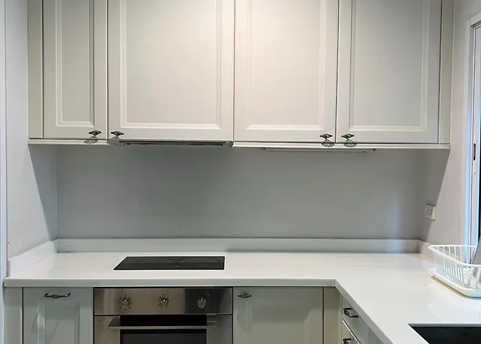 Entire 3bedroom Townhome, Shared Swimming Pool In Sukhumvit, 2943 度假居 *