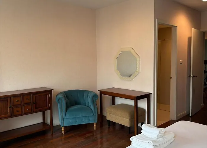 Entire 3bedroom Townhome, Shared Swimming Pool In Sukhumvit, 2943 * 曼谷