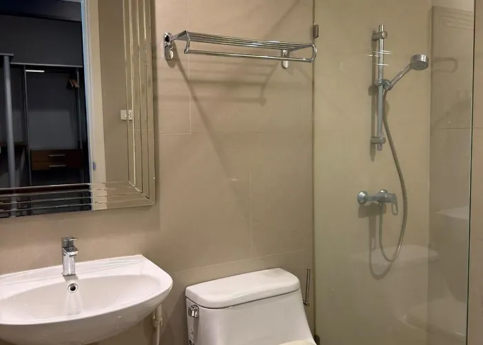 Entire 3bedroom Townhome, Shared Swimming Pool In Sukhumvit, 2943 度假居 曼谷