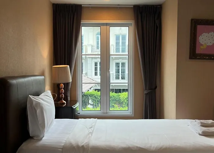 Entire 3bedroom Townhome, Shared Swimming Pool In Sukhumvit, 2943 度假居 *