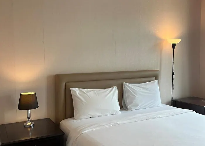 Entire 3bedroom Townhome, Shared Swimming Pool In Sukhumvit, 2943