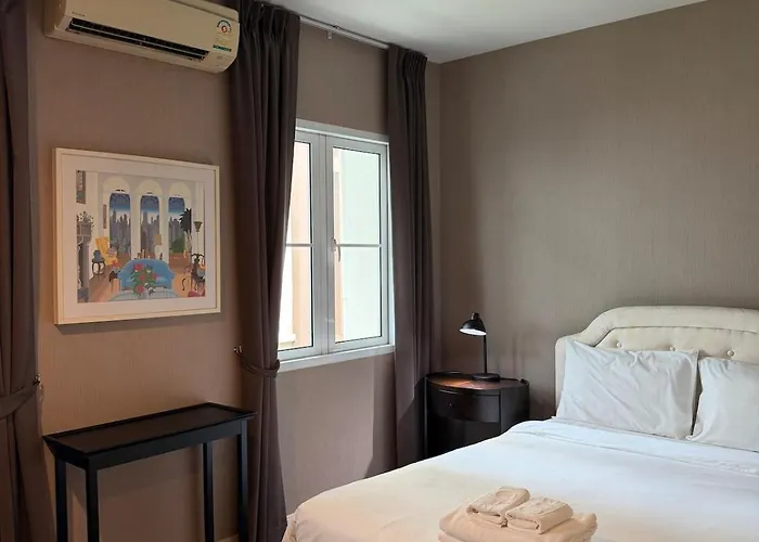 Entire 3bedroom Townhome, Shared Swimming Pool In Sukhumvit, 2943 * 曼谷