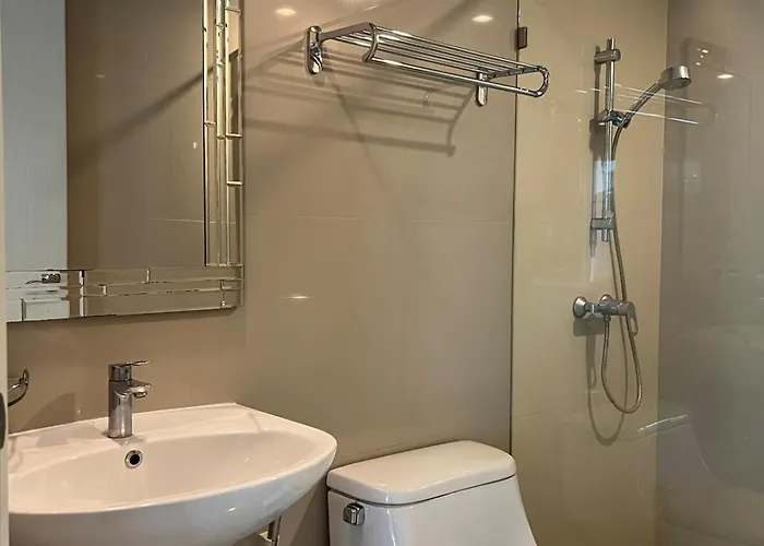 Entire 3bedroom Townhome, Shared Swimming Pool In Sukhumvit, 2943 曼谷