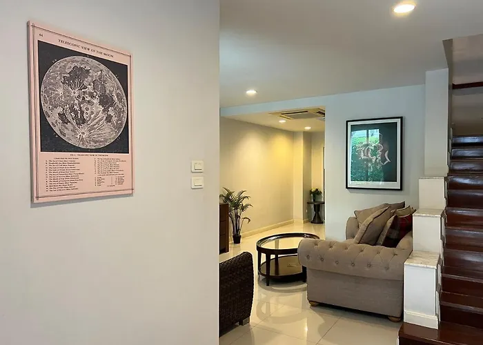 度假居 Entire 3bedroom Townhome, Shared Swimming Pool In Sukhumvit, 2943 *